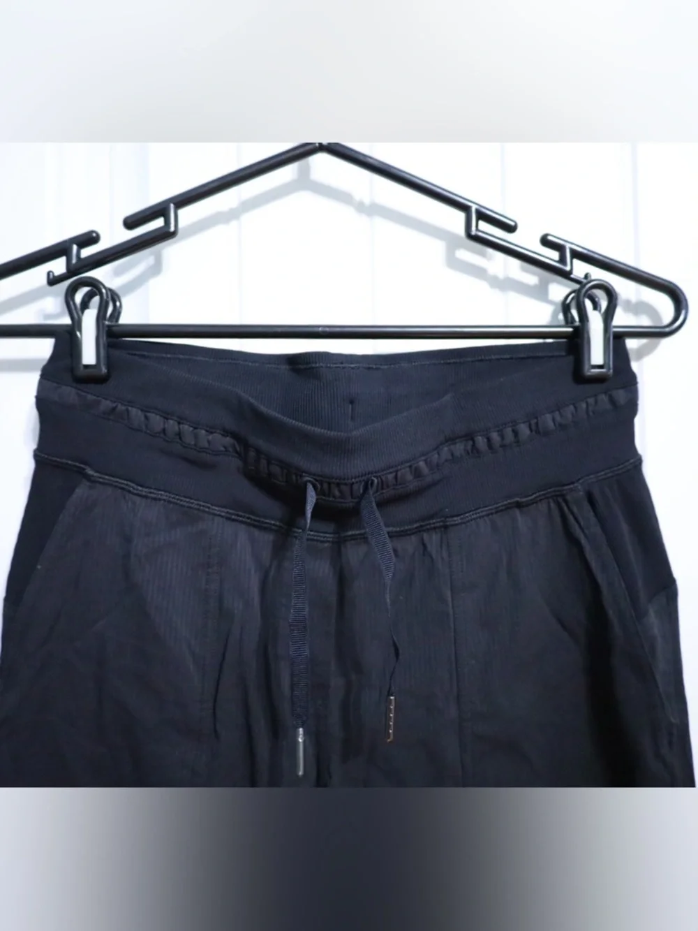 Lululemon Dance Studio Crop *25" Black Womens Size 4 - Picture 4 of 10